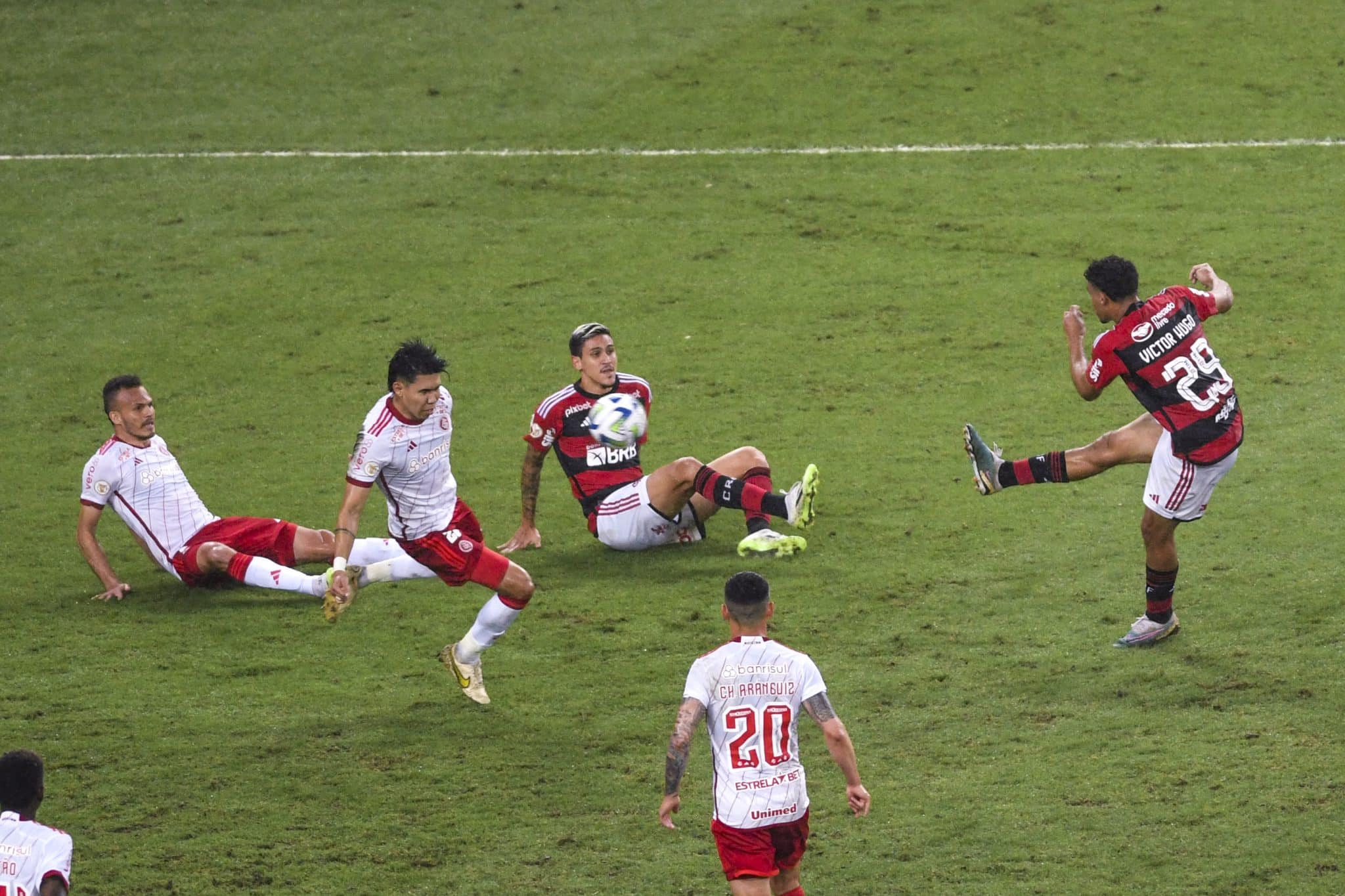 “Time sem vergonha”: Flamengo acumula novo tropeço no Brasileirão e torcedores não perdoam