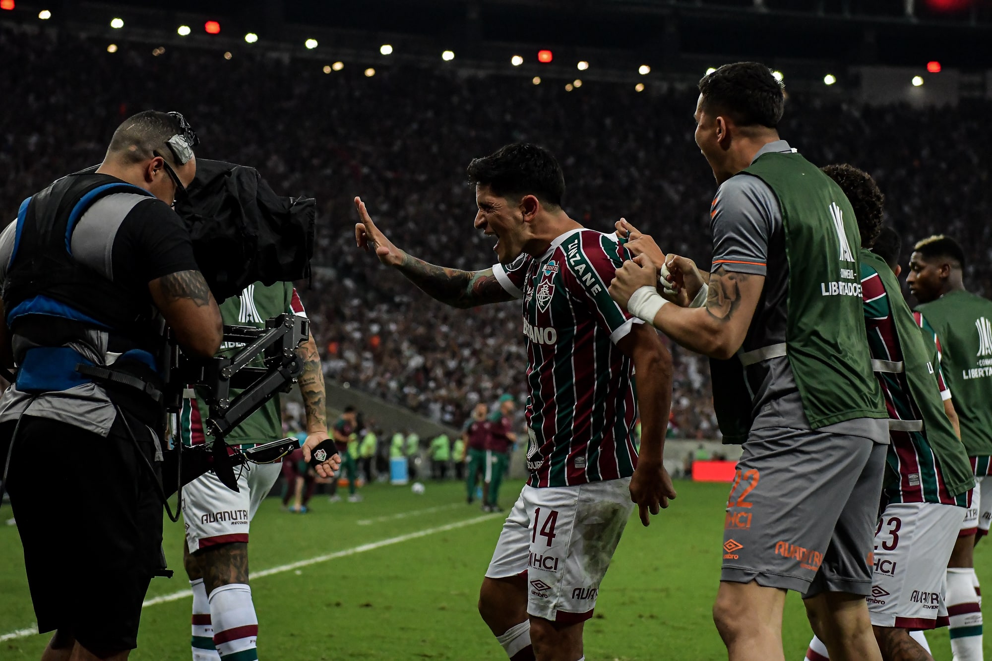 Fluminense: Cano e Andr&eacute; decidem e coroam festa tricolor no Maracan&atilde;