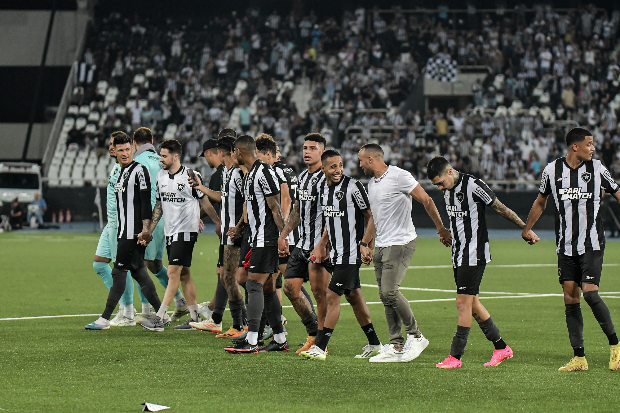 Botafogo: meia-atacante aceita proposta da Turquia e saída divide opiniões