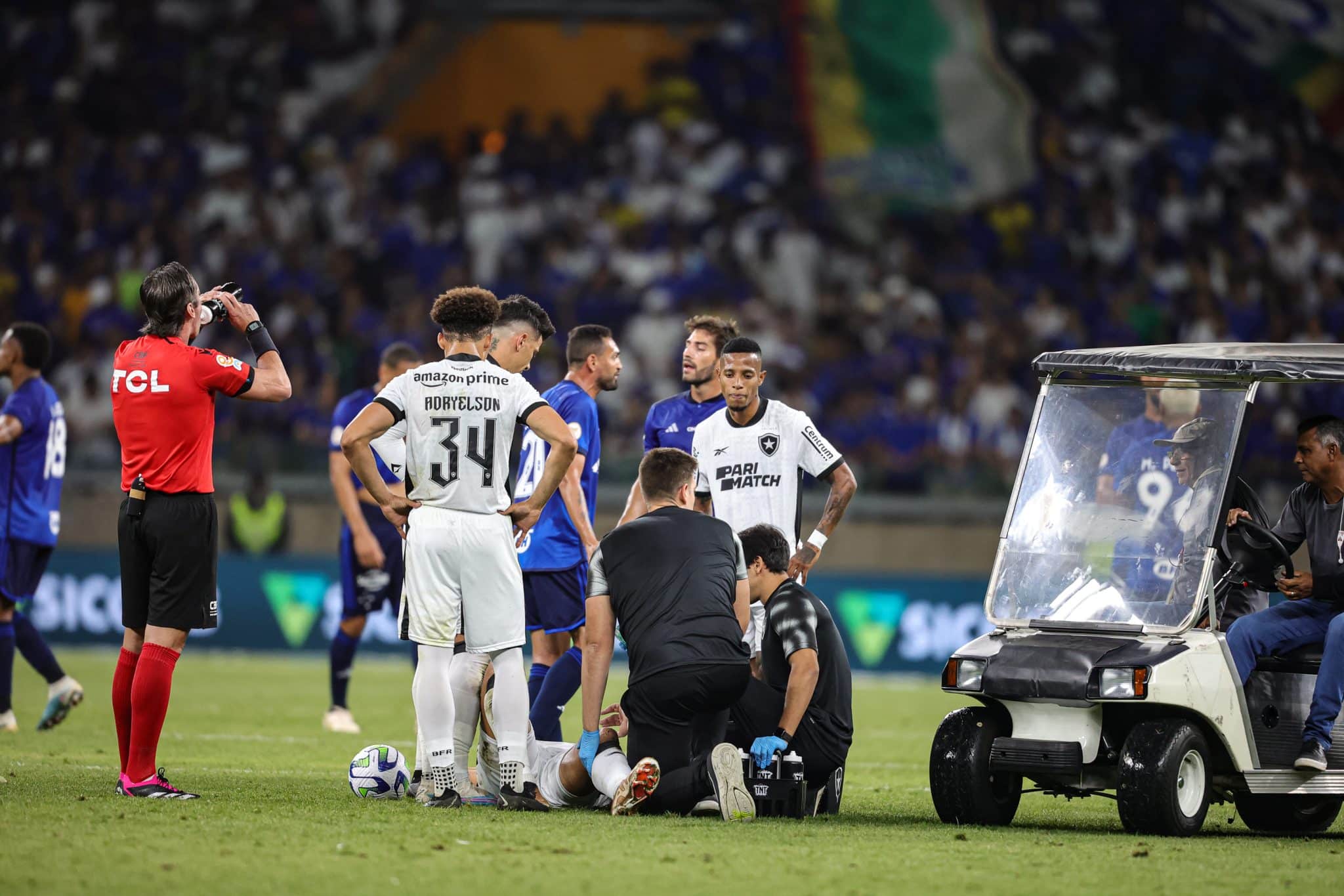 Botafogo: torcida mostra al&iacute;vio ap&oacute;s not&iacute;cia sobre les&atilde;o de Tiquinho Soares