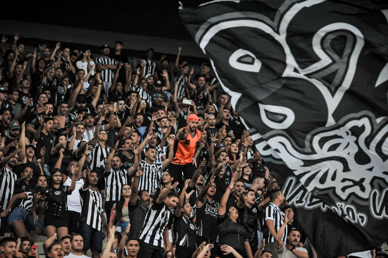 Cear&aacute; &eacute; multado pelo STJD ap&oacute;s c&acirc;nticos homof&oacute;bicos em jogo da S&eacute;rie B