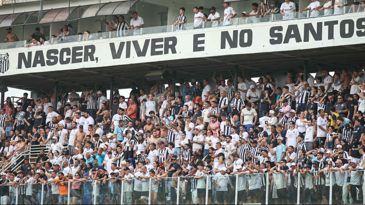 Torcedores do Santos provocam ap&oacute;s vit&oacute;ria contra o Gr&ecirc;mio: &lsquo;Tri rebaixado&rsquo;