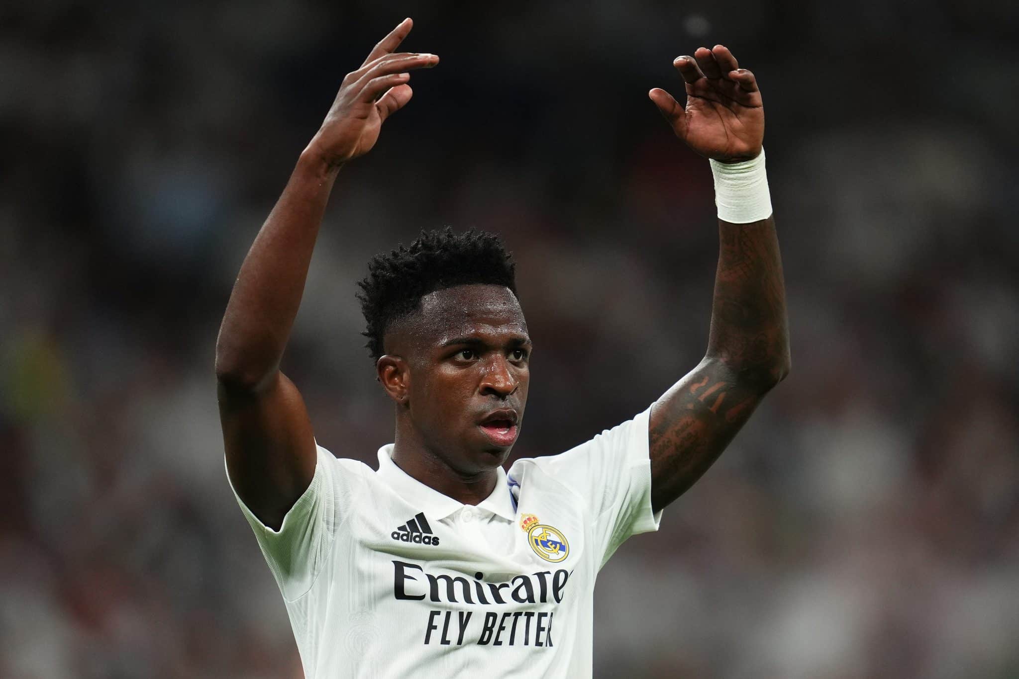 Vinicius Júnior fica fora dos melhores da Europa e causa revolta: ‘vergonha’