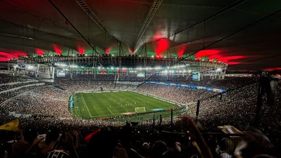 Torcida do Fluminense esgota ingressos para semifinal da Libertadores em 1h