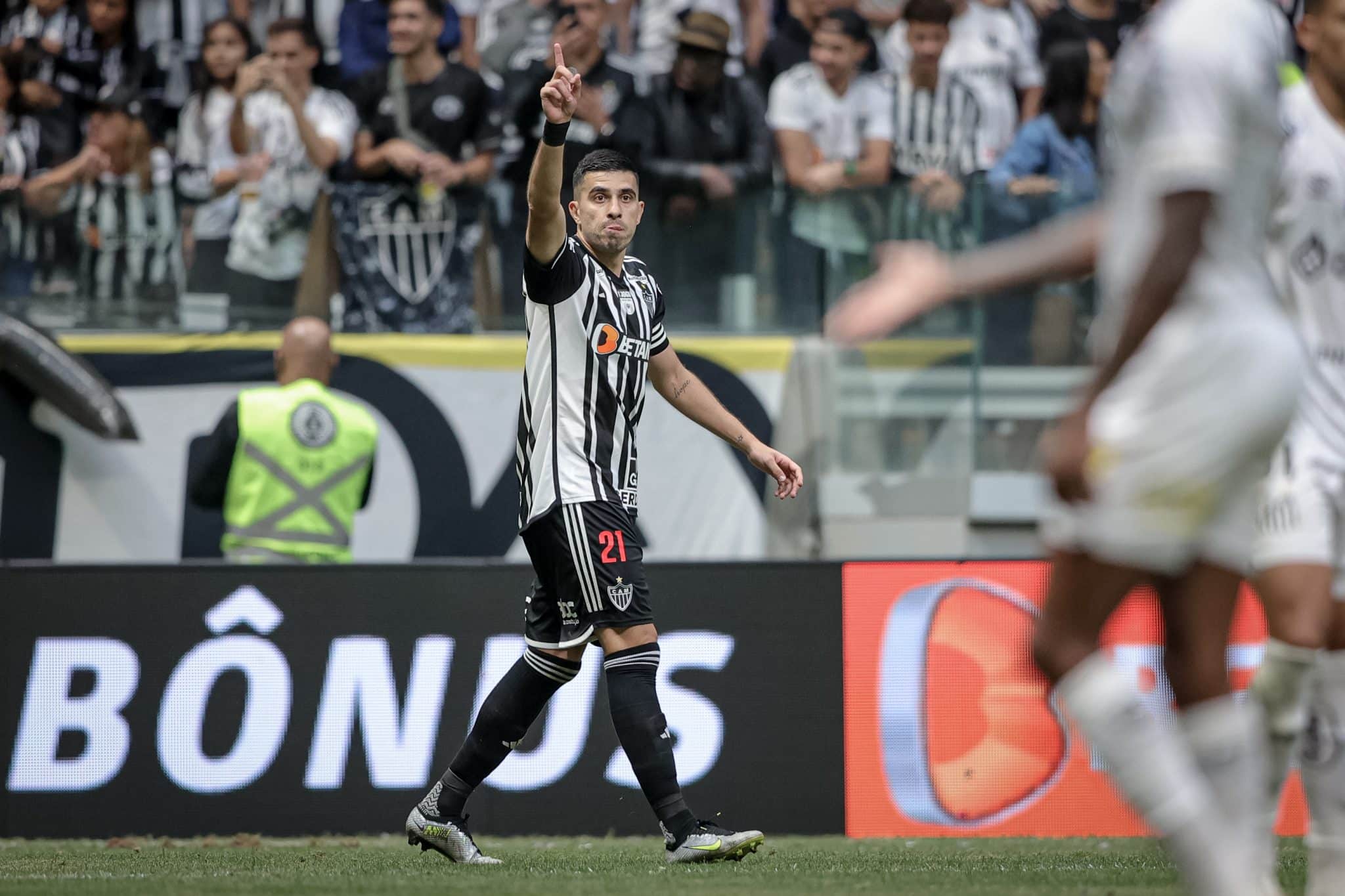 Capitão do Atlético-MG se declara ao clube: ‘Um passo à frente na minha carreira’