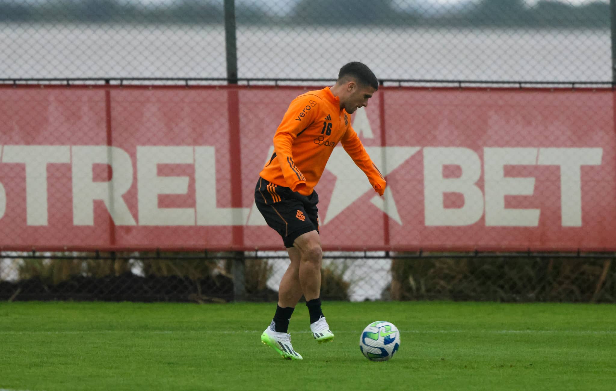 Bustos ressalta necessidade de vit&oacute;ria do Internacional contra o S&atilde;o Paulo