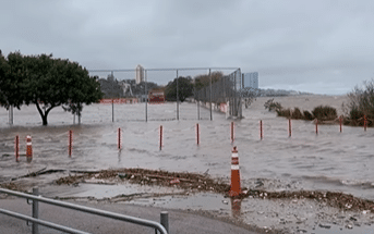 Cheia do Gua&iacute;ba alaga CT do Internacional