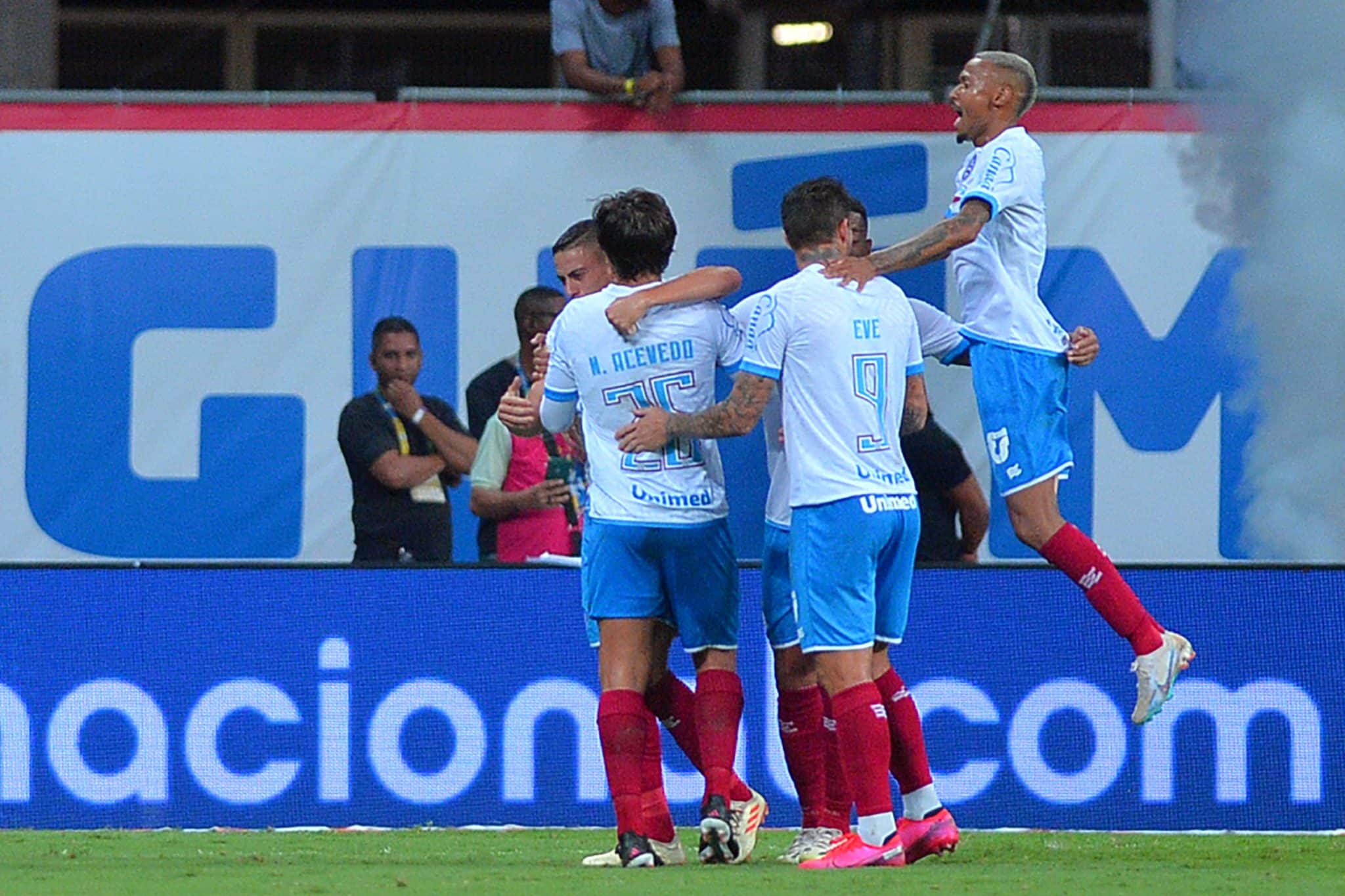 Sentiu? Ex-t&eacute;cnico do Bahia responde a torcedor ap&oacute;s derrota de Ceni