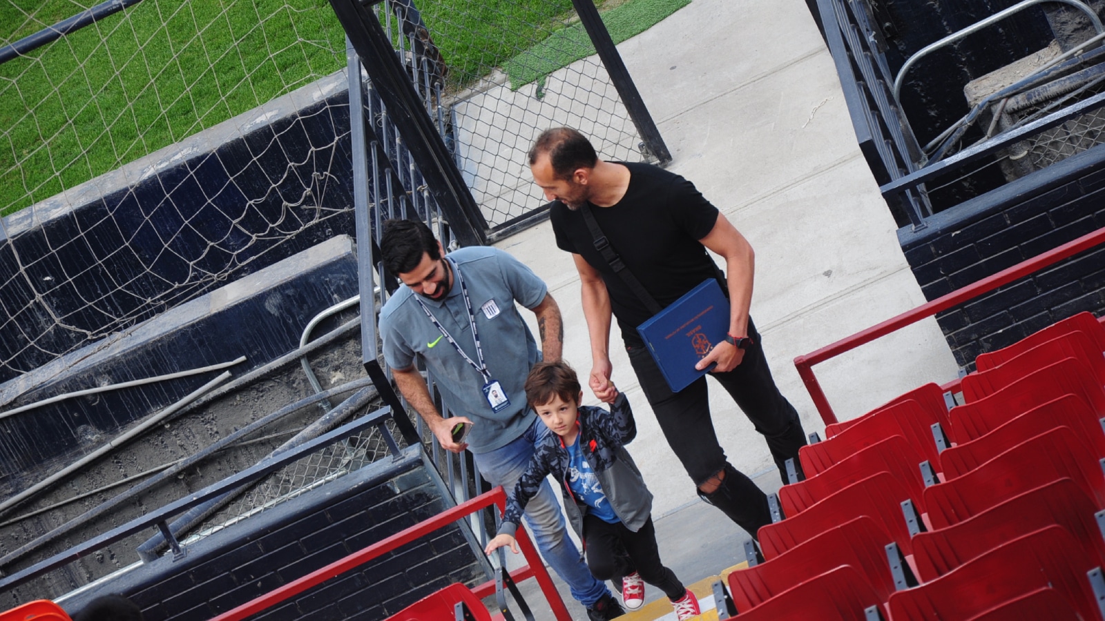 Treino da Sele&ccedil;&atilde;o tem visitante que deixou saudades em Gr&ecirc;mio&nbsp;e&nbsp;Palmeiras