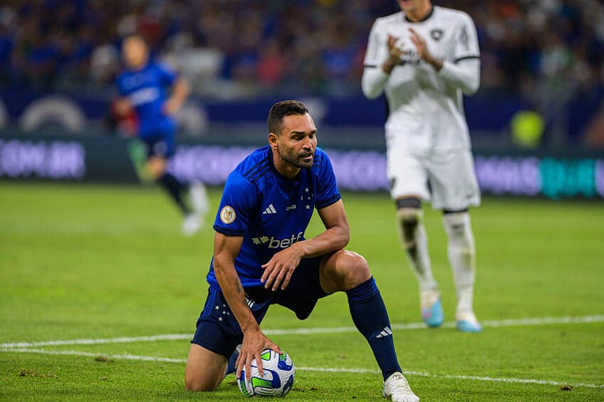 Em m&aacute; fase, Gilberto vem sofrendo duras cr&iacute;ticas da torcida do Cruzeiro