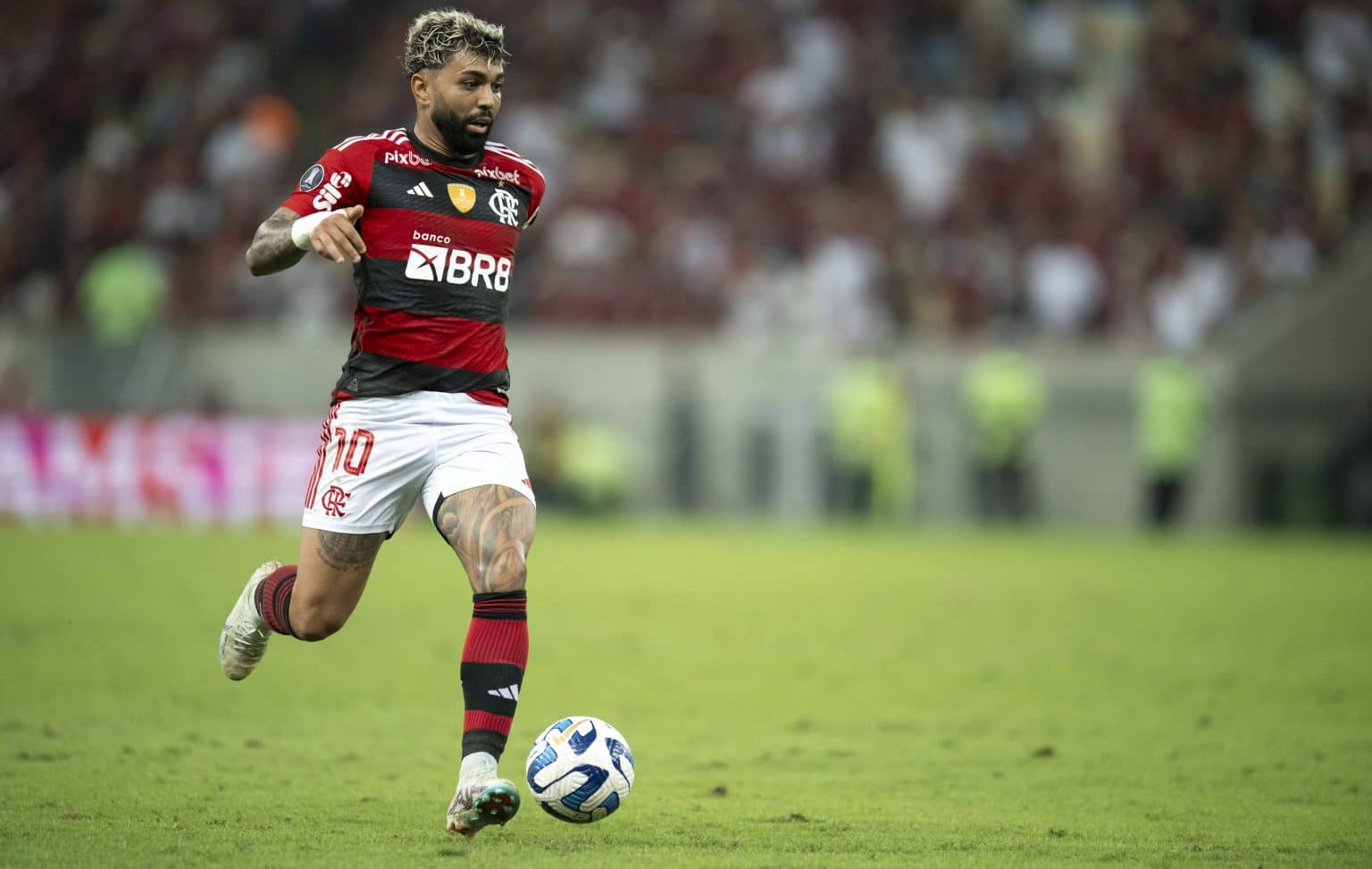 Flamengo: Gabigol assume papel de advogado de Sampaoli, e torcida reage