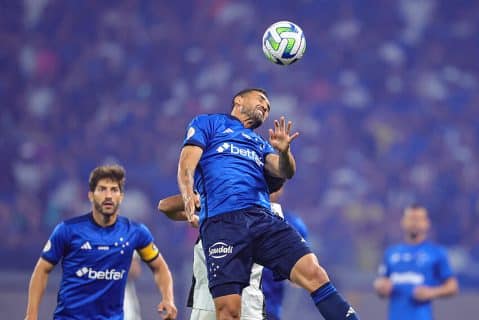 Com Gilberto, Z&eacute; Ricardo escala Cruzeiro para enfrentar o Santos