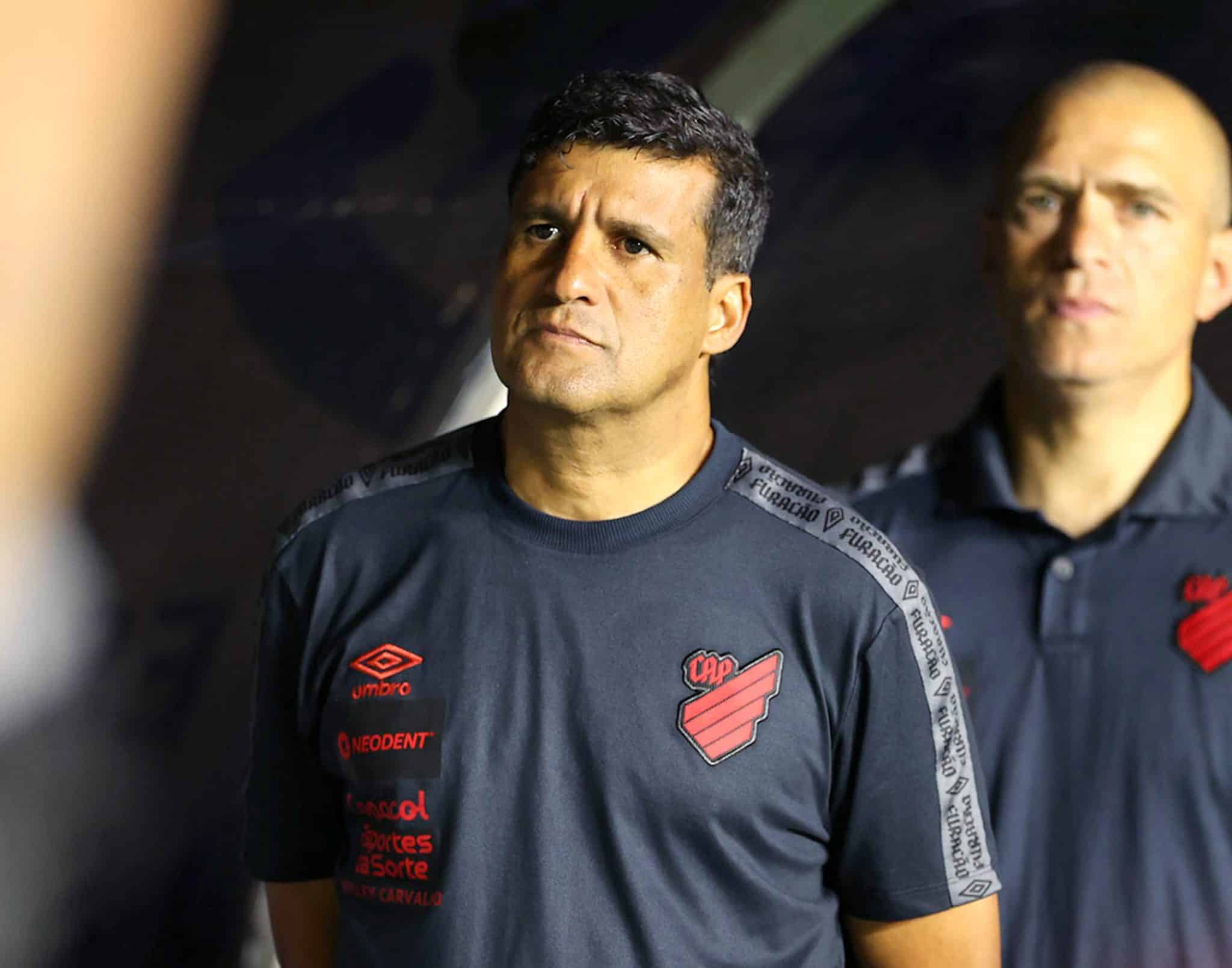 Escala&ccedil;&atilde;o do Athletico-PR: time, d&uacute;vidas e desfalques contra o Palmeiras