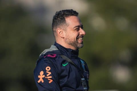 Cruzeiro anuncia treinador ex-Sele&ccedil;&atilde;o Brasileira para time feminino