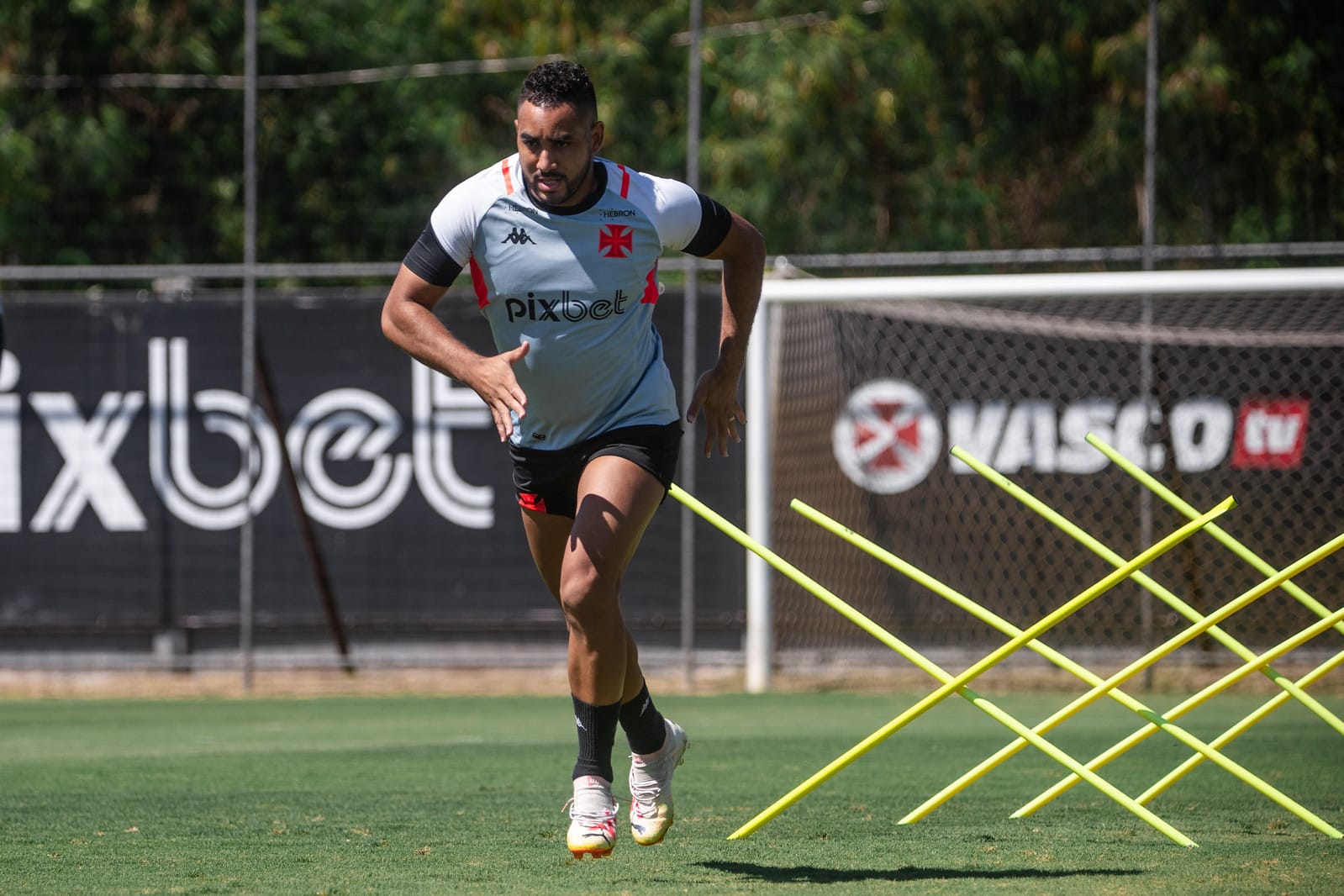Vasco: Ram&oacute;n Diaz come&ccedil;a a definir escala&ccedil;&atilde;o do time para o cl&aacute;ssico com o Fluminense