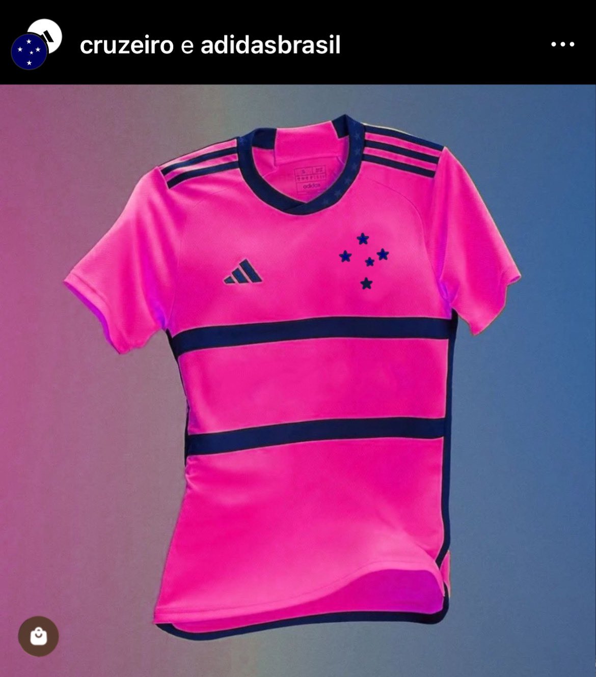 Suposta camisa rosa do Cruzeiro para 2023
