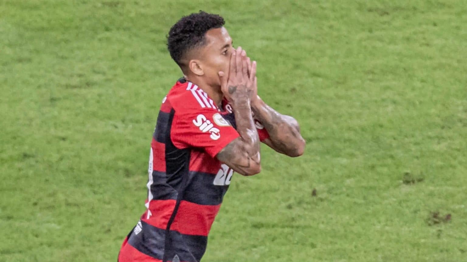 Flamengo atualiza situa&ccedil;&atilde;o m&eacute;dica de Allan