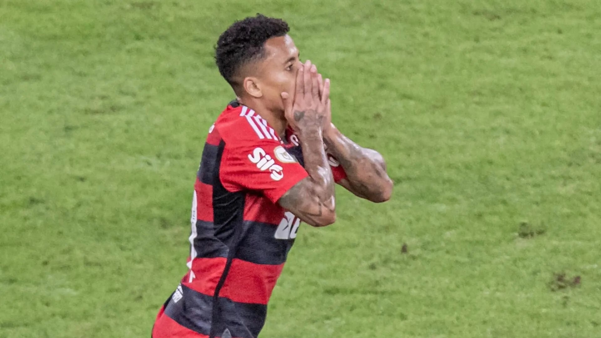 Flamengo atualiza situação médica de Allan