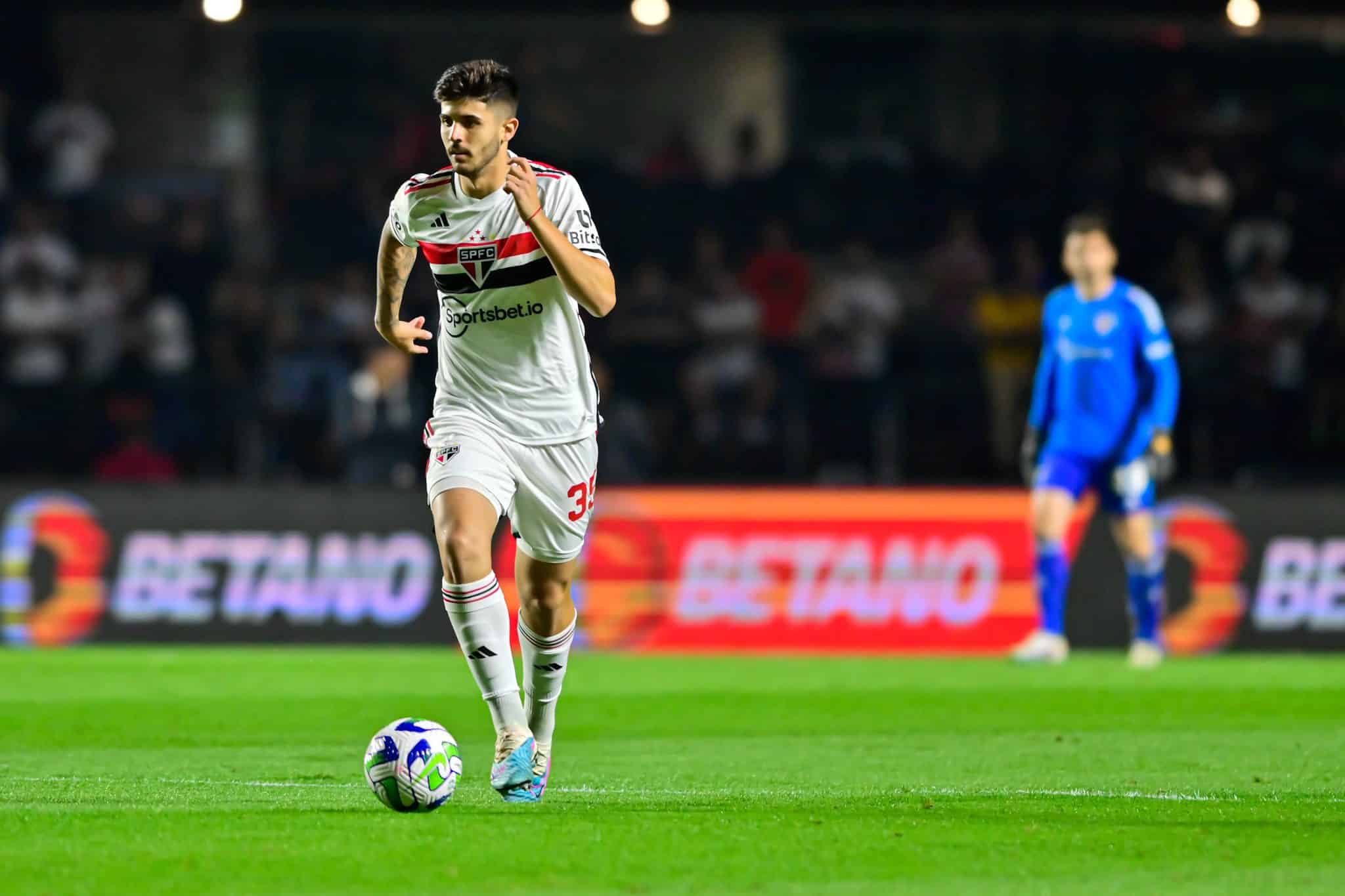 Beraldo assina novo contrato com o S&atilde;o Paulo com grande valoriza&ccedil;&atilde;o