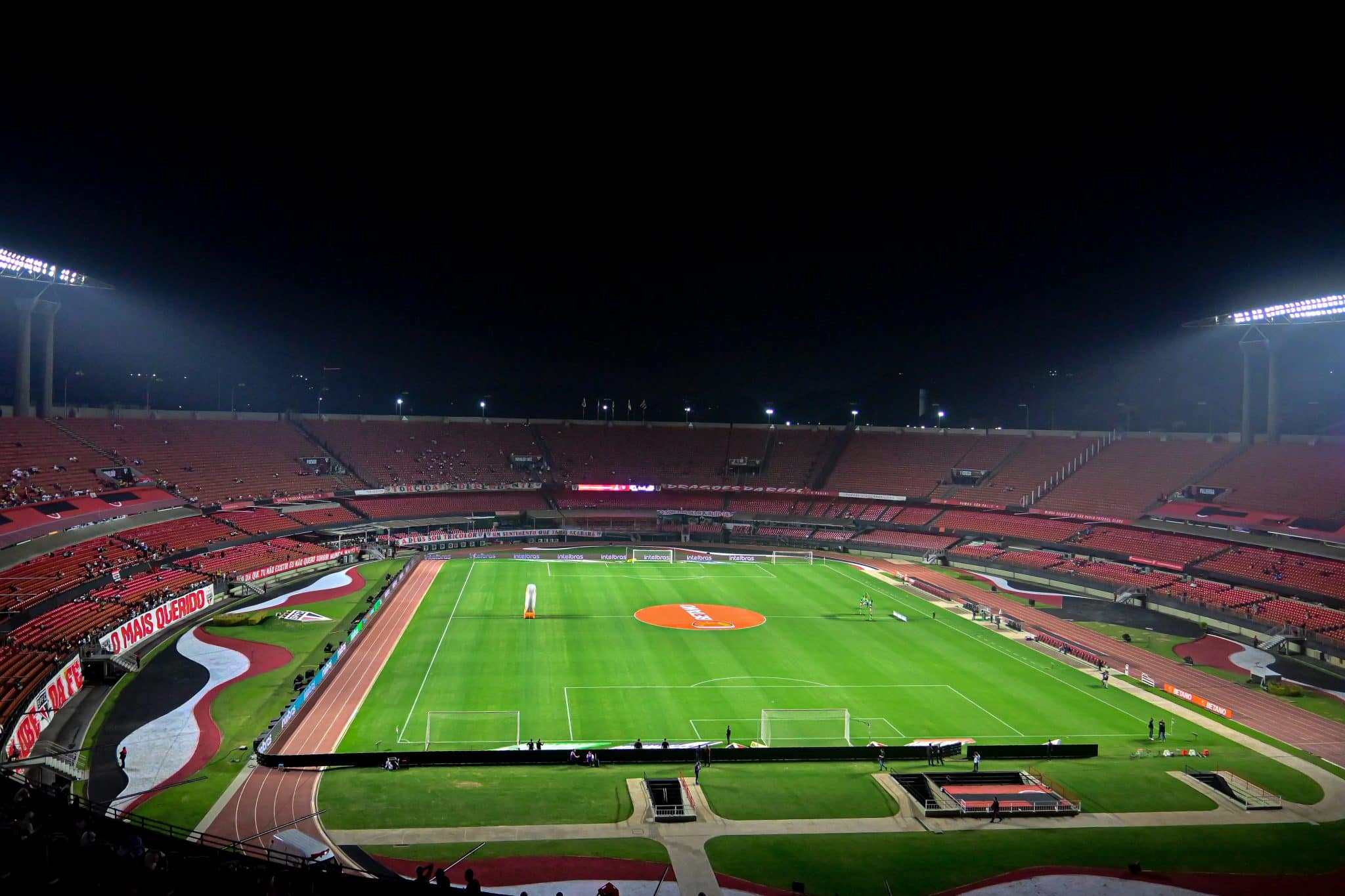 Morumbi: projeto de reforma do est&aacute;dio n&atilde;o &eacute; novidade no S&atilde;o Paulo; relembre