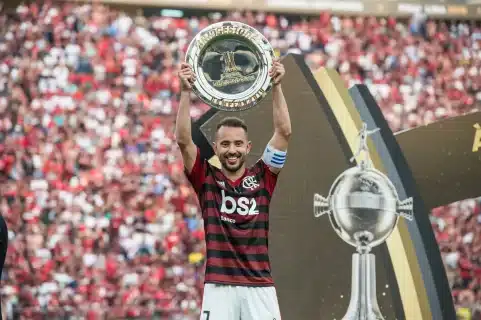 Conmebol voltará a entregar prato de campeão da Libertadores em 2023