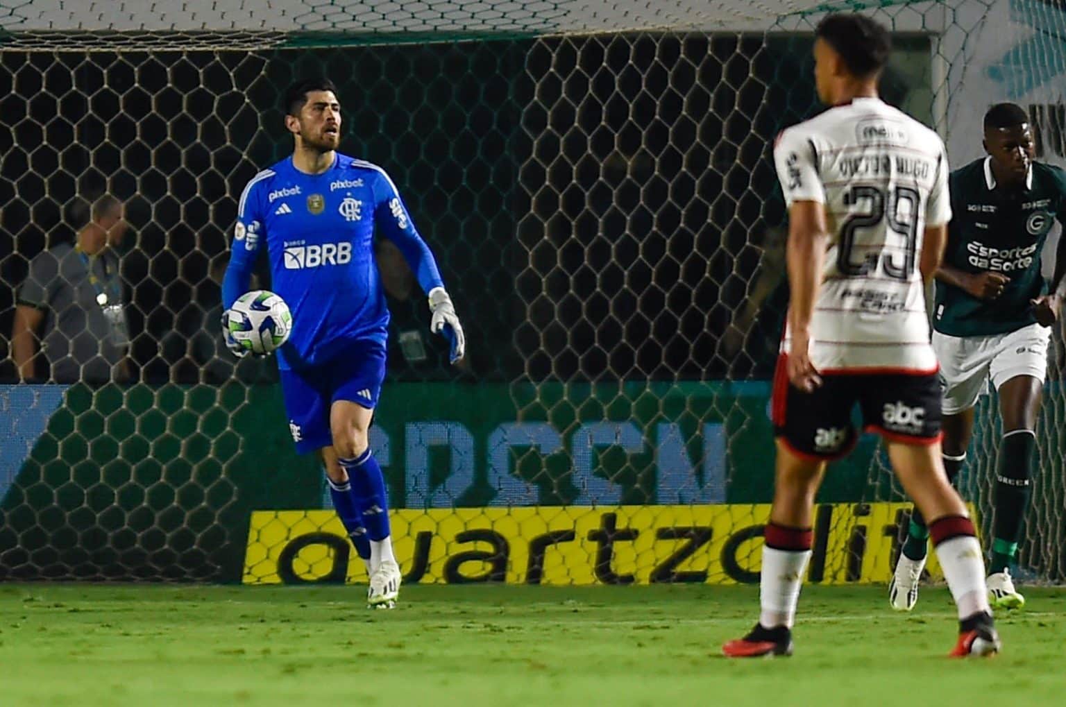 &ldquo;Jogo tenebroso&rdquo;: torcedores detonam postura do Flamengo em empate contra o Goi&aacute;s