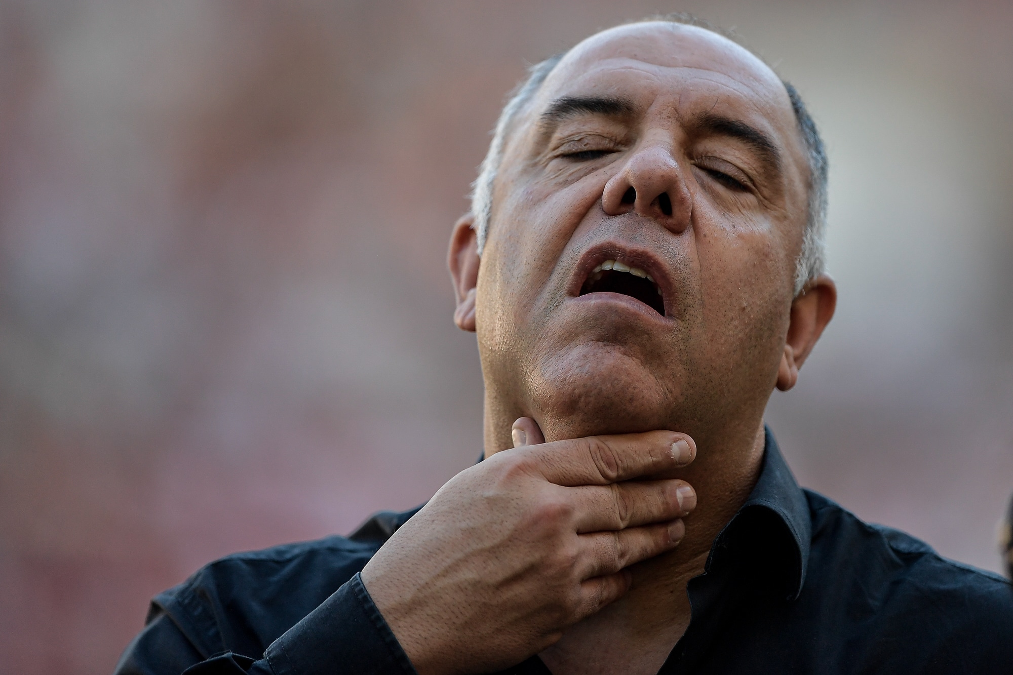 Flamengo: Marcos Braz agride torcedor após cobrança; Veja o vídeo