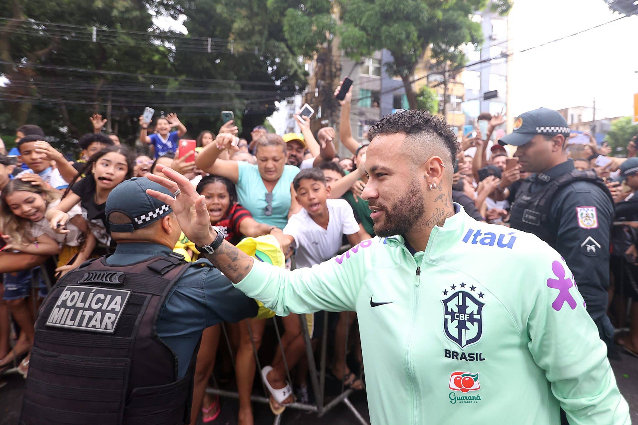 Sele&ccedil;&atilde;o Brasileira: peruano provoca com c&acirc;mera do &lsquo;VARsil&rsquo; antes das Eliminat&oacute;rias