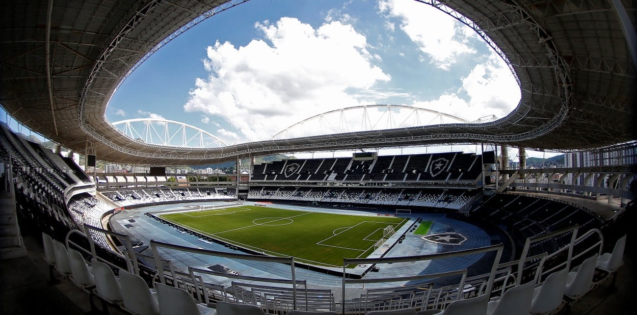 Botafogo pode ficar sem o Nilton Santos em sequência na reta final do Brasileiro