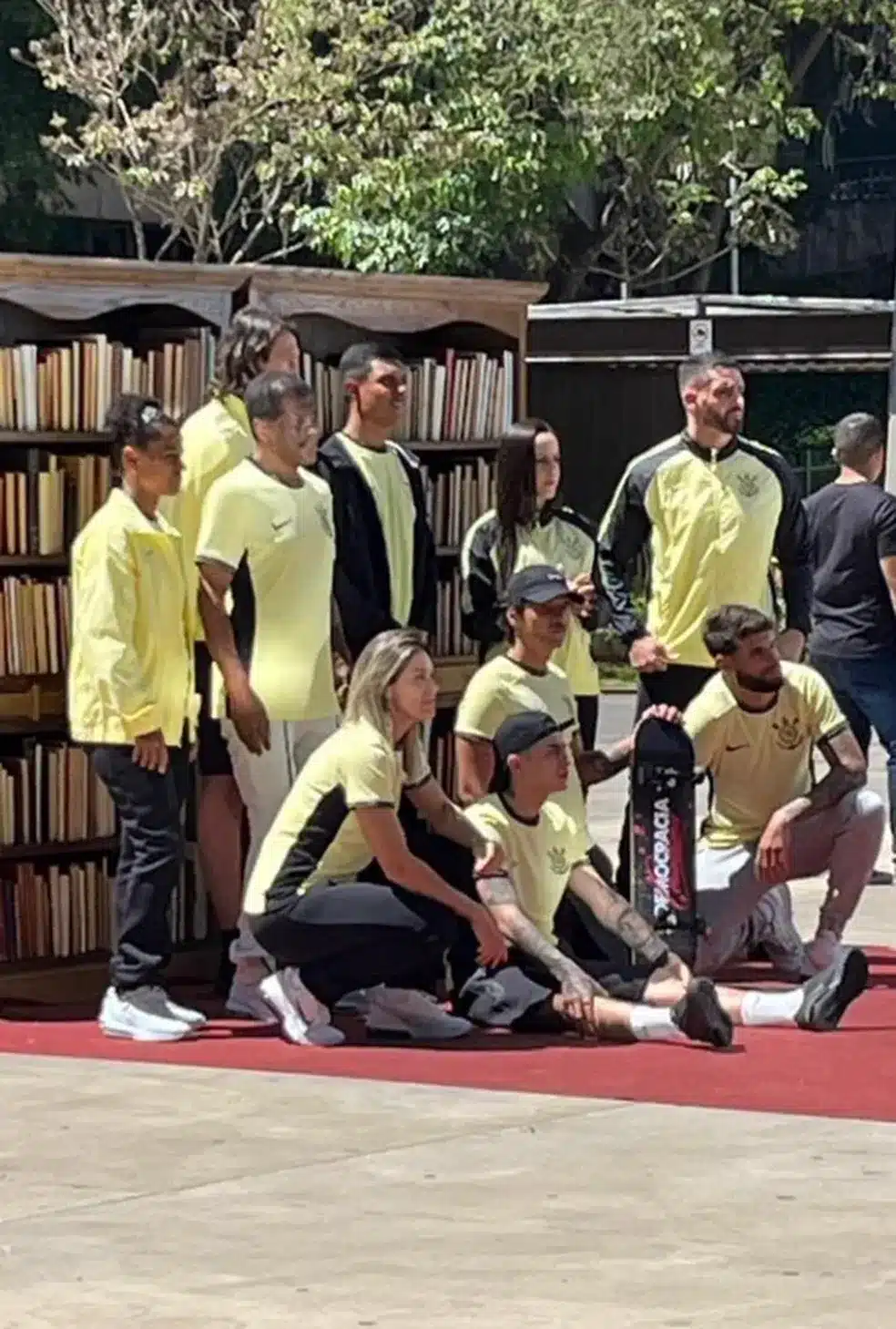 Corinthians: torcedores reprovam nova terceira camisa do clube; veja imagens