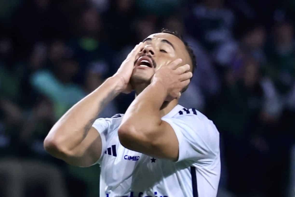 Cruzeiro confirma les&atilde;o de atacante e vai desfalcado para estreia de Z&eacute; Ricardo