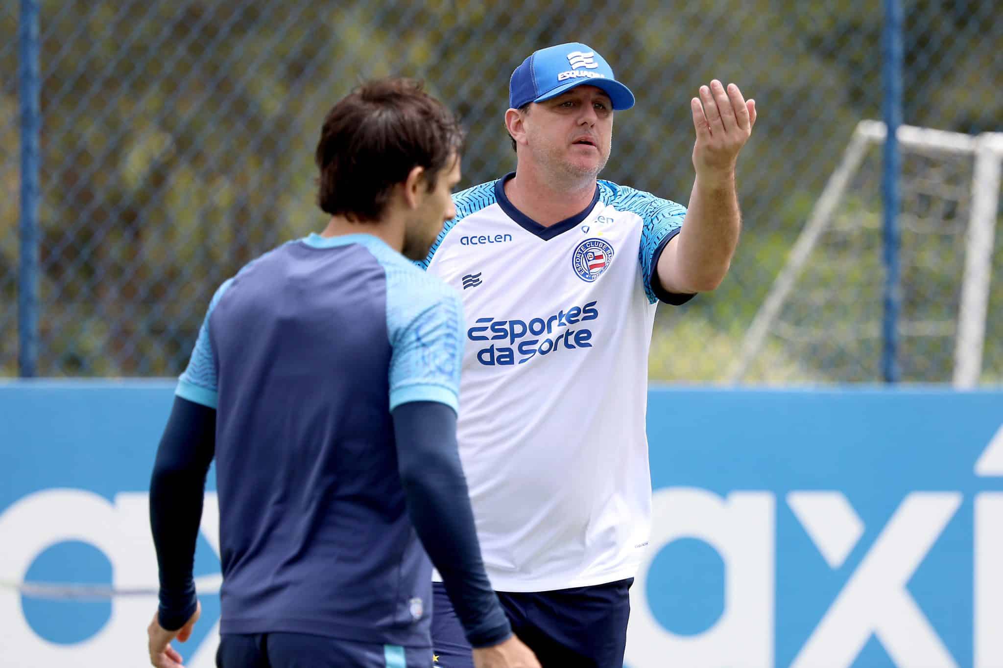 S&atilde;o-paulinos fazem &lsquo;pedido&rsquo; a torcedores do Bahia ap&oacute;s Rog&eacute;rio Ceni fechar com Tricolor de A&ccedil;o