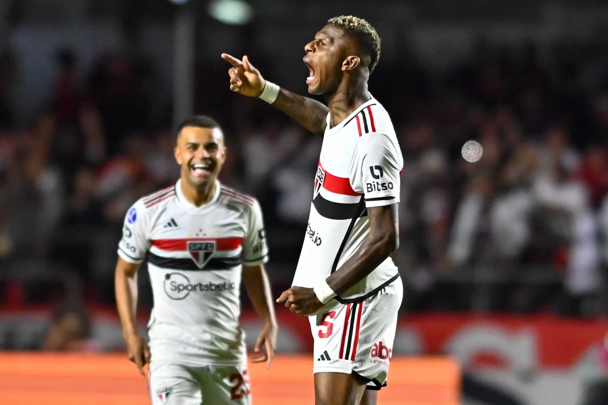 S&atilde;o Paulo: Arboleda viaja para o Rio e pode jogar final da Copa do Brasil