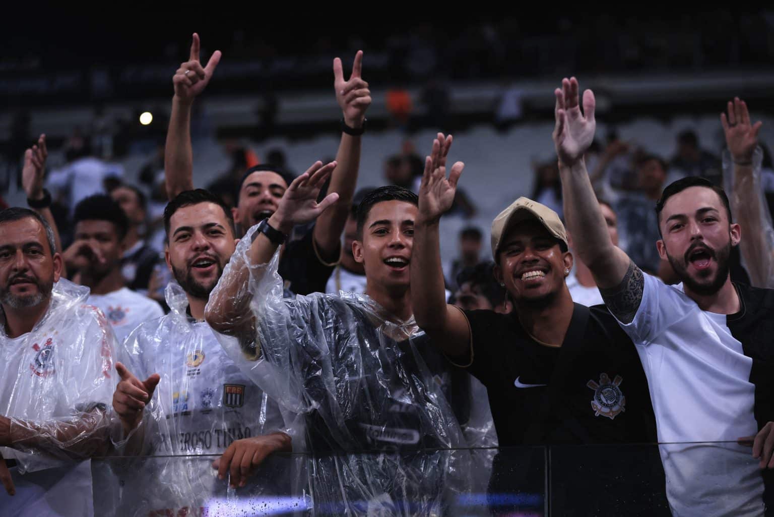 Corinthians: Magoada com Tite, torcida adota lema para apoiar Mano Menezes