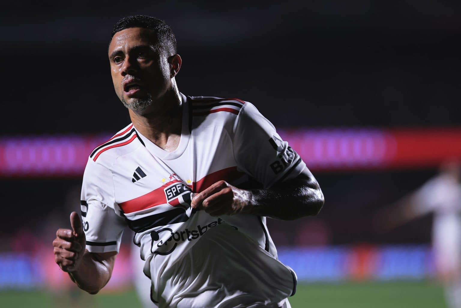 Em quatro anos, Wellington Rato foi da S&eacute;rie D ao t&iacute;tulo da Copa do Brasil