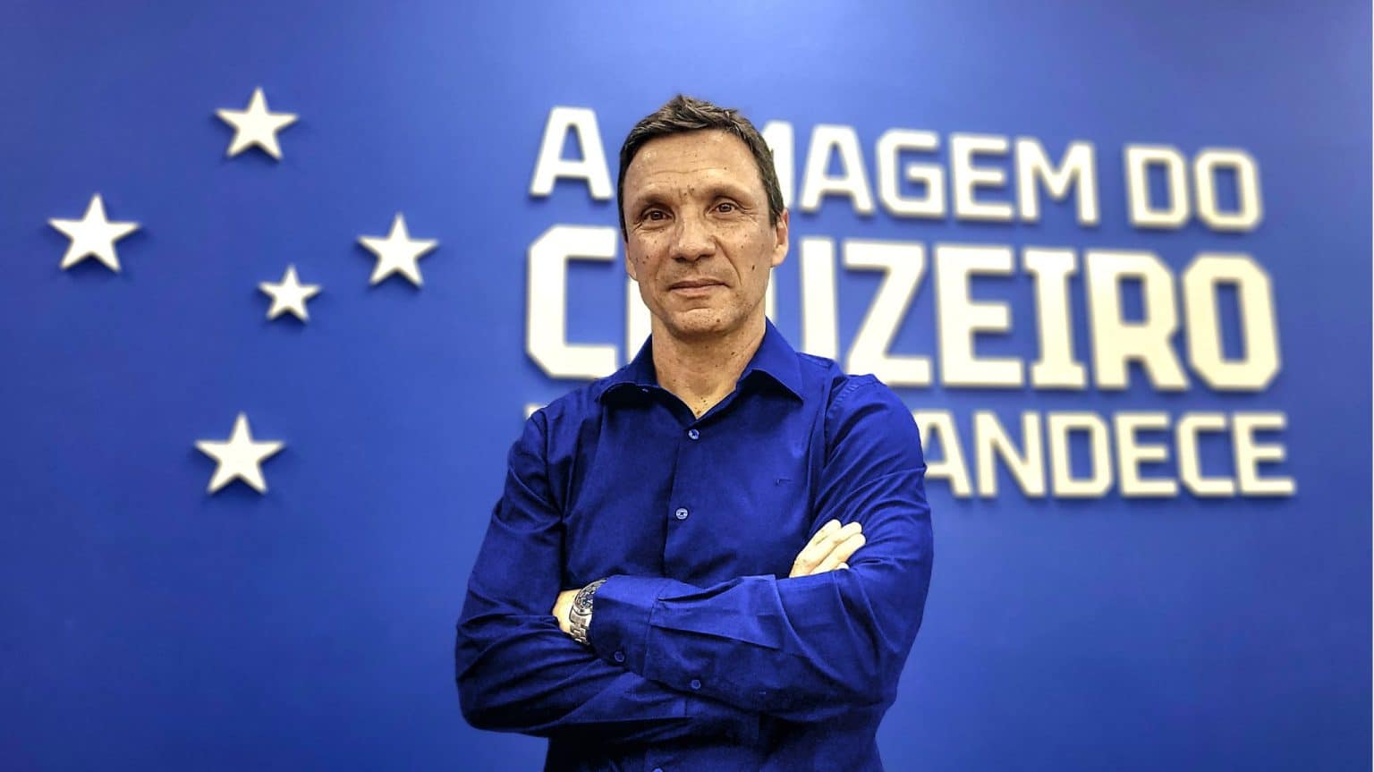 Z&eacute; Ricardo &eacute; anunciado como novo t&eacute;cnico do Cruzeiro
