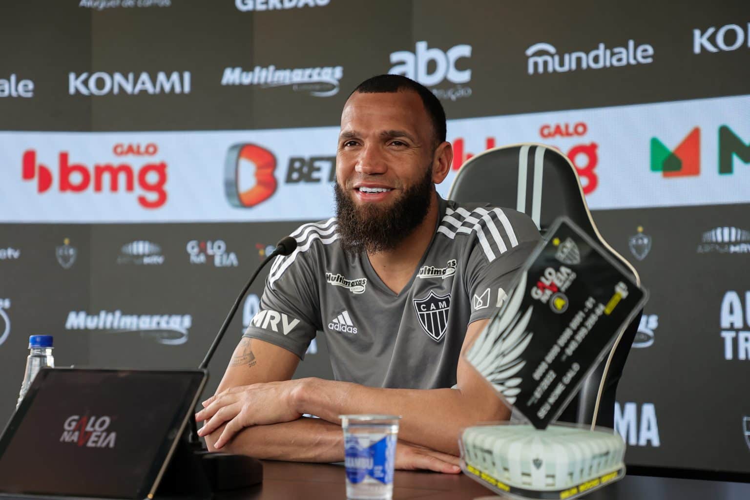 Everson responde se o Atl&eacute;tico-MG ainda tem chance de t&iacute;tulo no Brasileiro