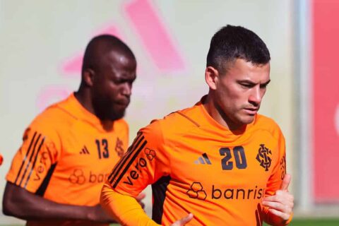 Internacional est&aacute; confirmado para enfrentar o Santos com retorno de &lsquo;selecion&aacute;veis&rsquo;