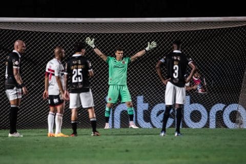 Vasco x São Paulo: presidente da Comissão de Arbitragem diz que juiz errou ao marcar pênalti