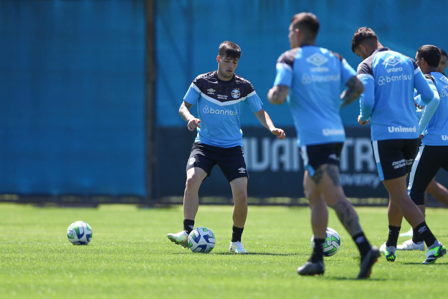Renato escala o Grêmio com surpresas para enfrentar o Athletico-PR
