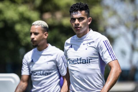 Escala&ccedil;&atilde;o do Cruzeiro: Z&eacute; Ricardo mant&eacute;m base do time para pegar Bahia