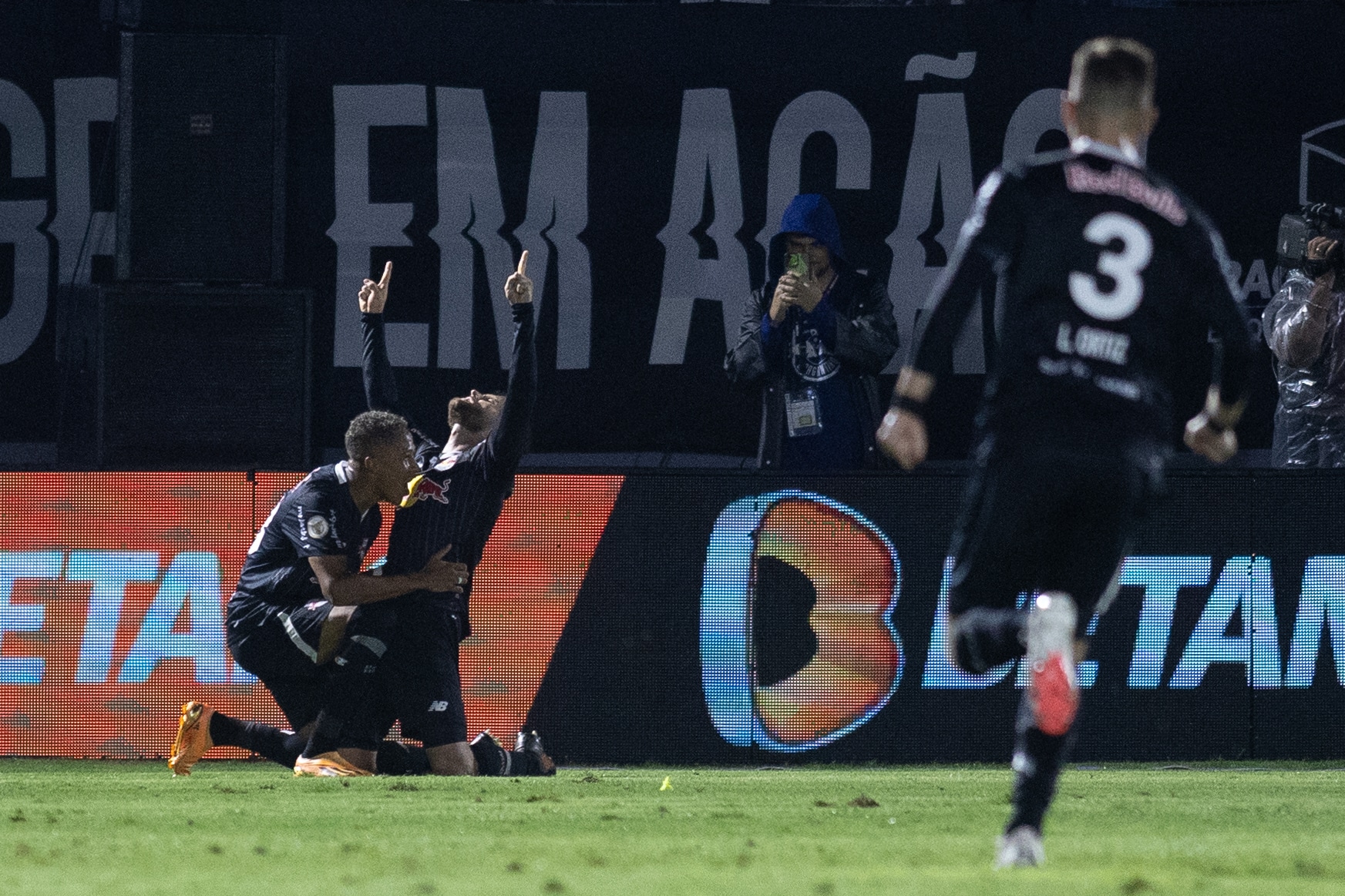 Internautas se surpreendem com G4 do Campeonato Brasileiro ap&oacute;s 25&ordf; rodada: &ldquo;Maluquice&rdquo;