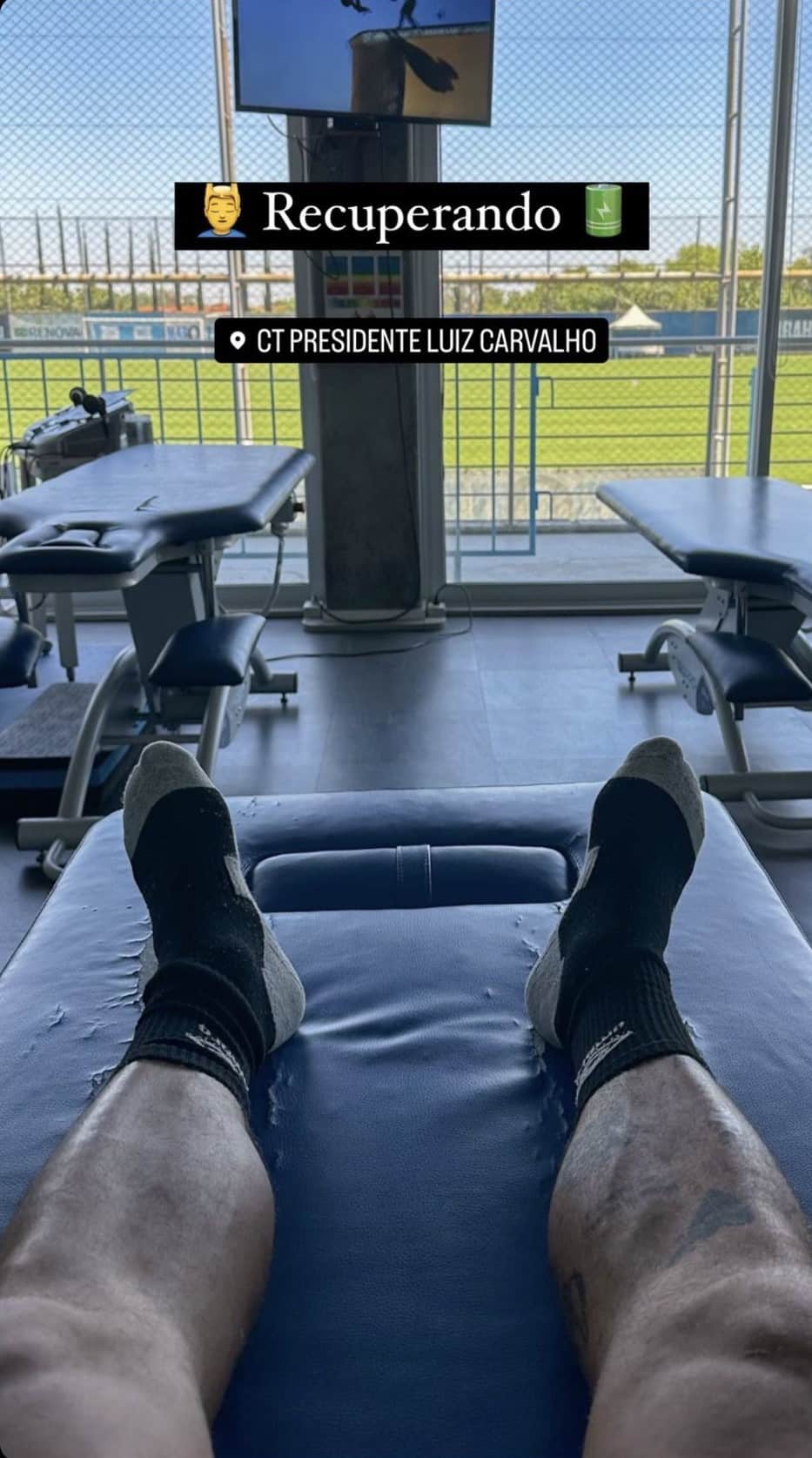 Carballo, do Gr&ecirc;mio, pede dispensa da Sele&ccedil;&atilde;o Uruguaia: "meu corpo n&atilde;o permitia"