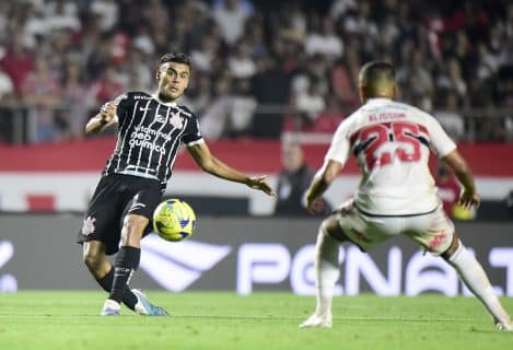 Presidente do Argentinos Juniors rebate interesse do Corinthians em Montiel: &ldquo;deveriam pagar pelo Vera&rdquo;
