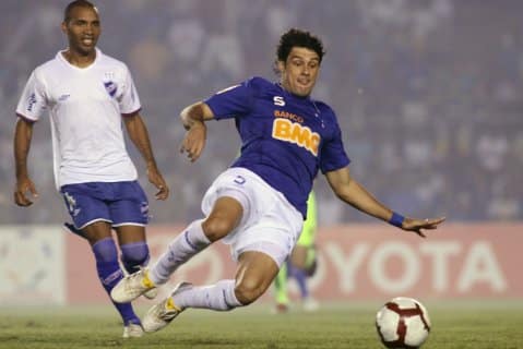 &Iacute;dolo do Cruzeiro, Fabr&iacute;cio revela planos de voltar ao futebol