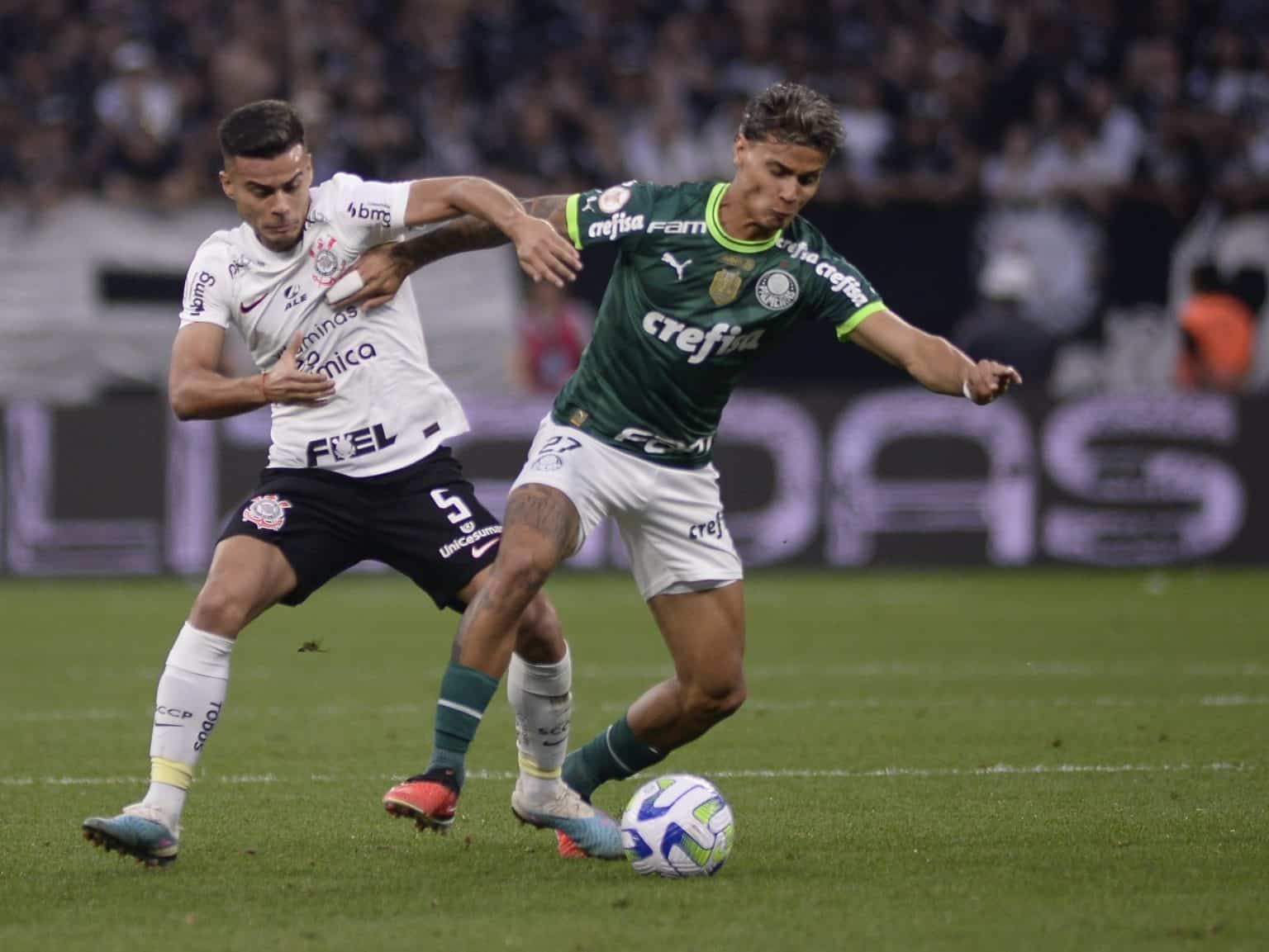 Corinthians: Fausto Vera perde espa&ccedil;o no time titular e causa indigna&ccedil;&atilde;o dos torcedores