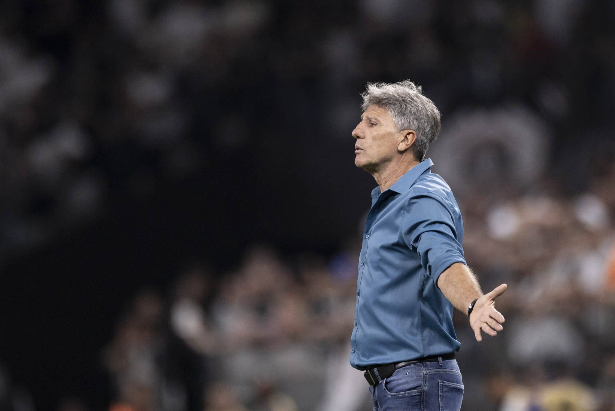 Portaluppi de sa&iacute;da? Torcedores do Gr&ecirc;mio definem substitutos do treinador ap&oacute;s derrota no Gre-Nal