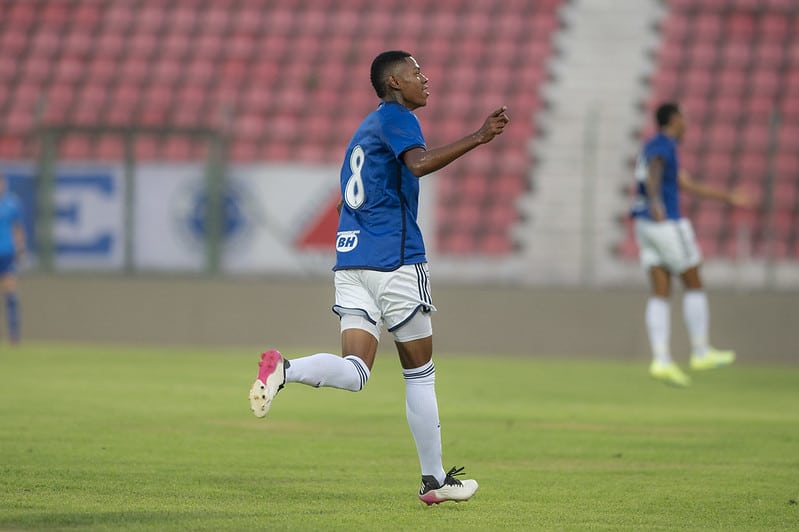 Cruzeiro supera Fluminense e est&aacute; na final da Copa do Brasil sub-20