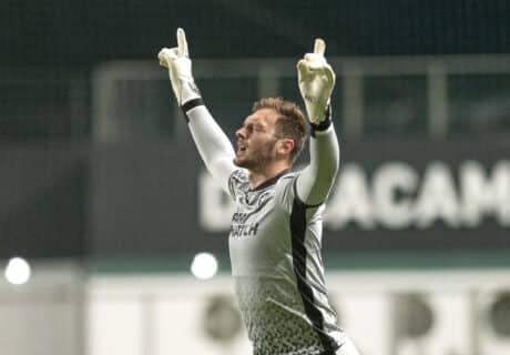 Lucas Perri marca &ldquo;gola&ccedil;o&rdquo; em vit&oacute;ria do l&iacute;der Botafogo diante do Am&eacute;rica-MG