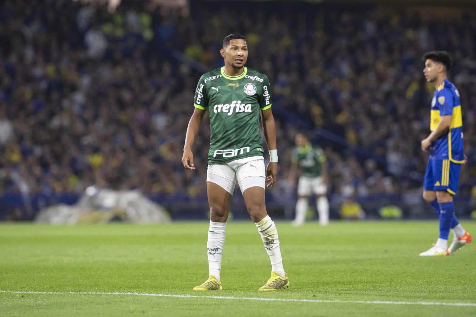 Apesar da derrota, palmeirenses tiram onda de Rony ap&oacute;s desempenho fraco no cl&aacute;ssico